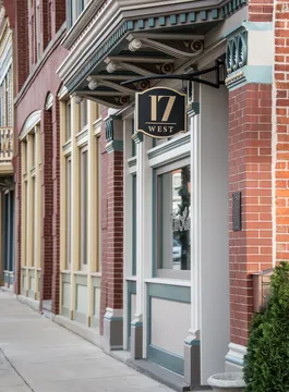 17 West — American restaurant in New Bremen