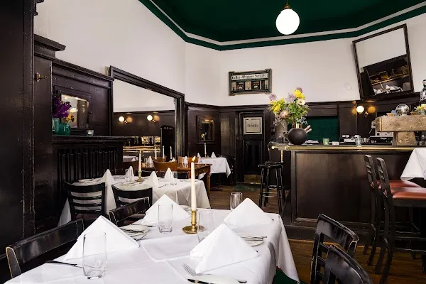 1811 — European restaurant in Berlin