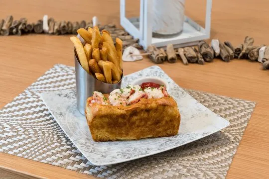 26 West on the Navesink — American restaurant in Red Bank