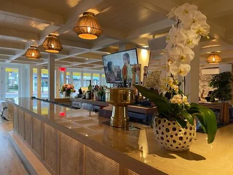 75 Main — American restaurant in Hamptons