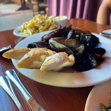 À Côté — Mediterranean restaurant in Oakland