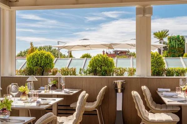 Acquaroof — Seafood restaurant in Roma