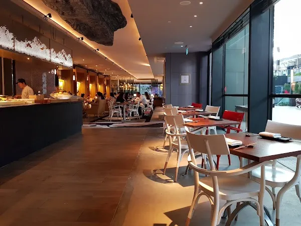 Akira Back (JW Marriott Singapore South Beach) — Japanese restaurant in Singapore