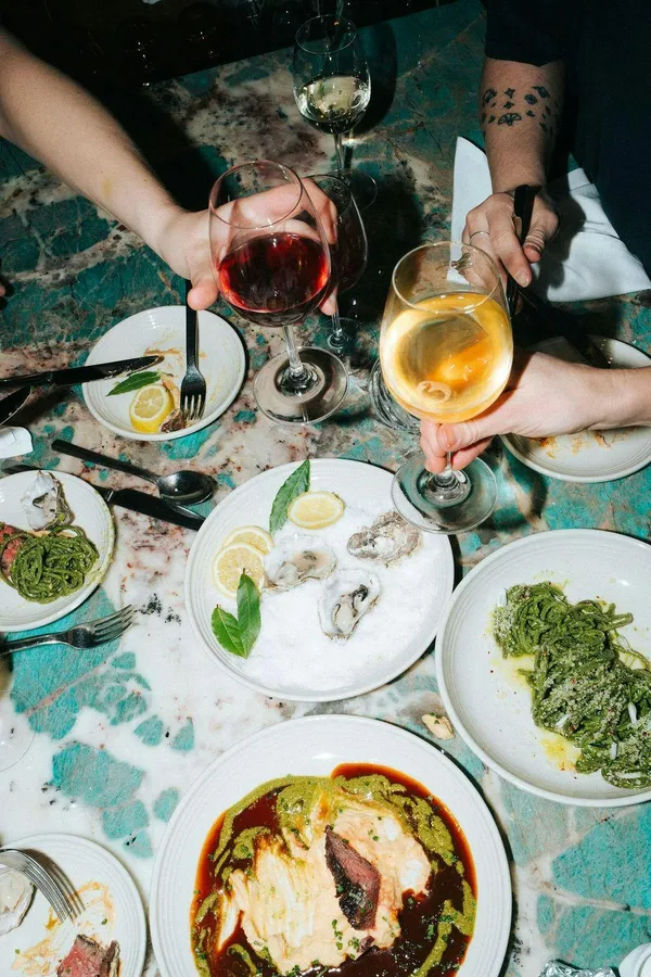 All Together Now — American restaurant in Chicago