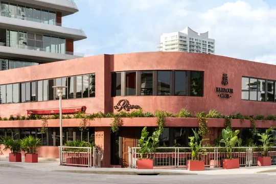 a'Riva — Mediterranean Italian restaurant in Miami