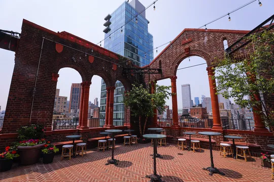 Artie's Rooftop — New American restaurant in New York
