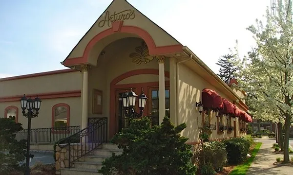 Arturos Restaurant — Italian restaurant in Midland Park