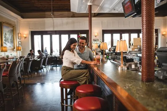 Avalon Grille — American restaurant in Avalon