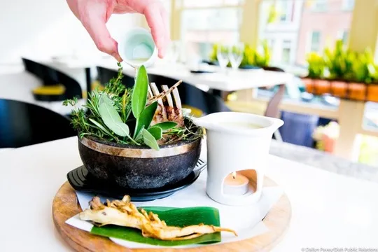 Azie Media — Asian restaurant in Media