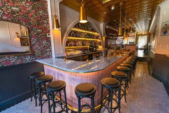 Bar Louise — Cocktail Bar restaurant in New York