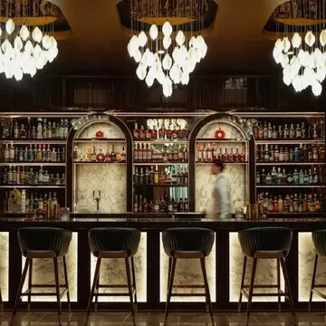 Bar Moon — Cocktail Bar restaurant in Houston