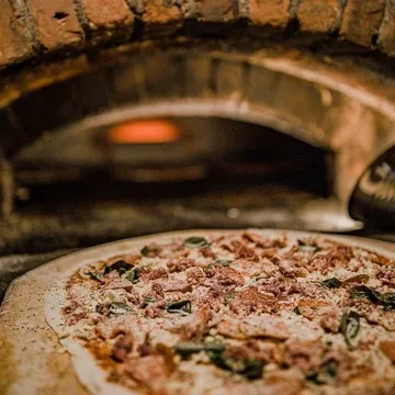 BAR — Pizza restaurant in New Haven