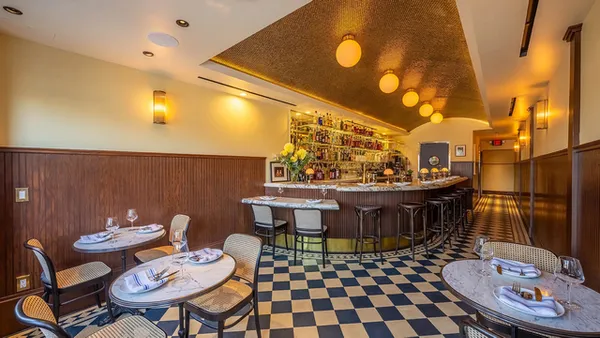 Bar Sinizki — Brasserie restaurant in Los Angeles