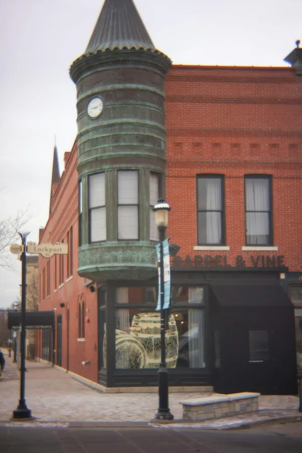 Barrel & Vine Plainfield — American restaurant in Plainfield
