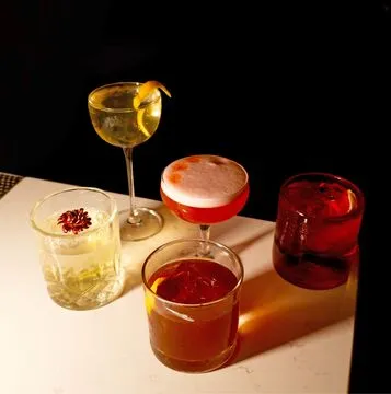 Bateman's — Cocktail Bar restaurant in New York