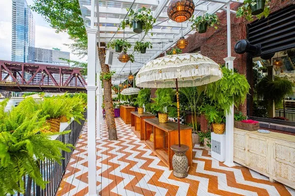 Beatnik on the River — Mediterranean restaurant in Chicago