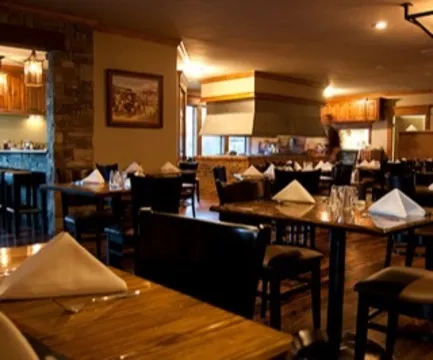 Beau Vines Steakhouse — Steakhouse restaurant in Ruston