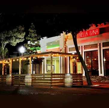Bella Luna — Italian restaurant in Merced