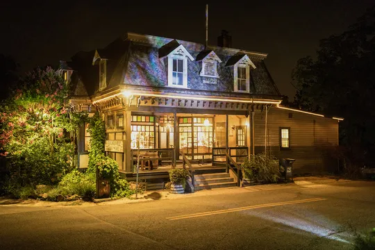 Birchrunville Cafe — French restaurant in Birchrunville