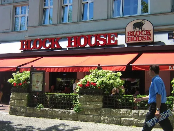 BLOCK HOUSE — Steakhouse restaurant in Berlin