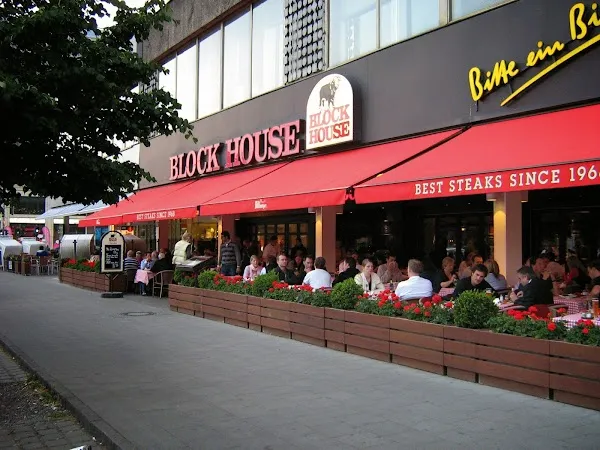 BLOCK HOUSE — Steakhouse restaurant in Berlin