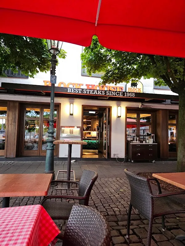 BLOCK HOUSE — Steakhouse restaurant in Düsseldorf