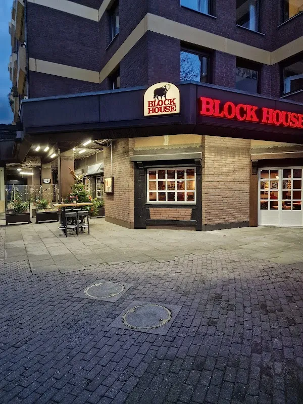 BLOCK HOUSE — Steakhouse restaurant in Hamburg