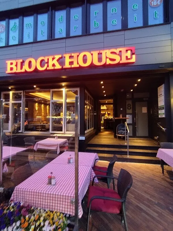 BLOCK HOUSE — Steakhouse restaurant in Hamburg