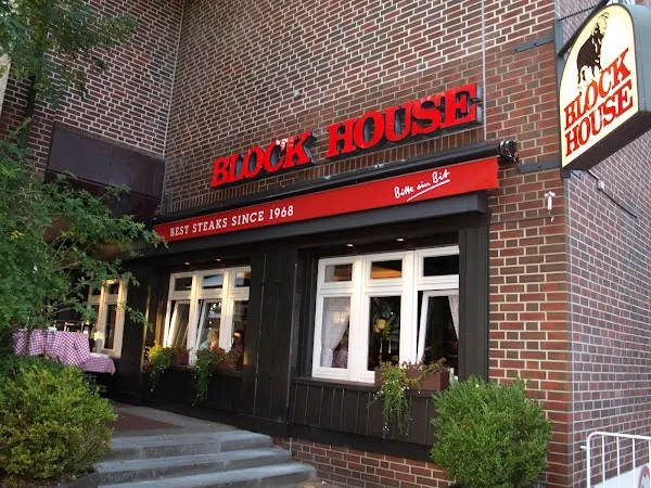 BLOCK HOUSE — Steakhouse restaurant in Hamburg
