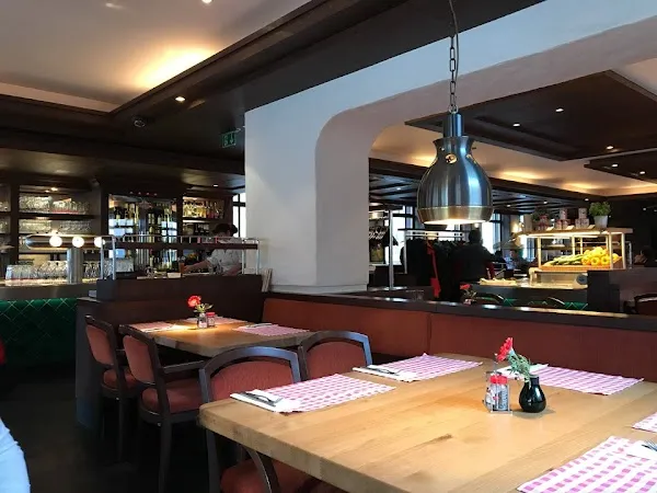 BLOCK HOUSE — Steakhouse restaurant in Nürnberg