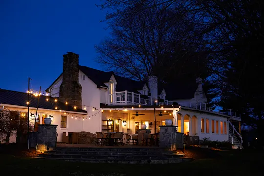 Blue Rock — American restaurant in Washington