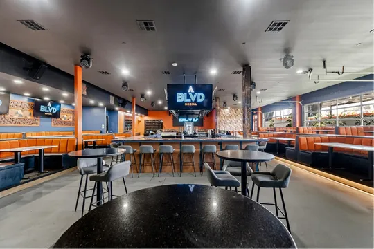BLVD Social — Sports Bar restaurant in Dallas