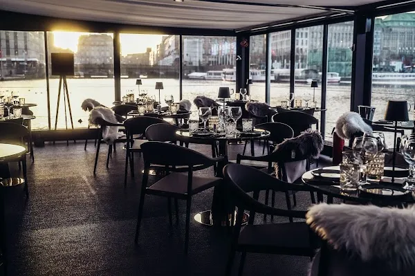 Bootshaus Alster — Steakhouse restaurant in Hamburg