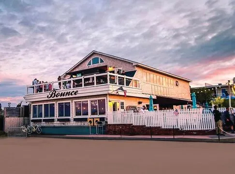 Bounce Beach Montauk — American restaurant in Montauk