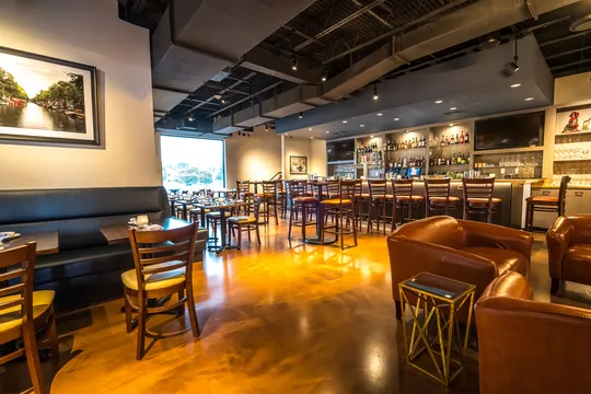 Brick Walk Tavern — New American restaurant in Fairfield