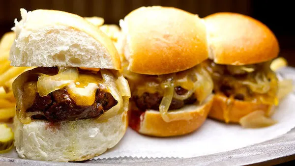 Broadway Burger Bar — American restaurant in Atlantic City