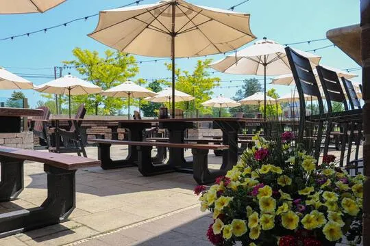 Brown Iron Brewhouse - Washington Twp — American restaurant in Washington