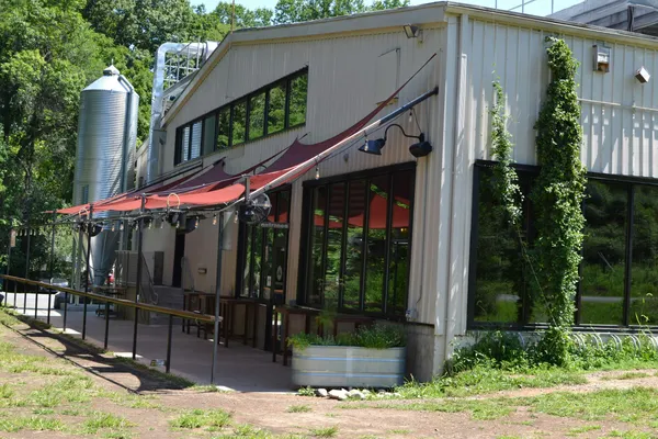 Caboose Tavern — American restaurant in Vienna