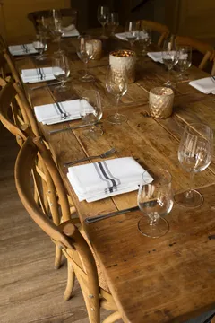 Caet Seafood — Seafood restaurant in Jackson