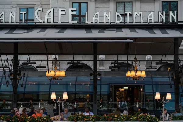 Café Landtmann — Austrian restaurant in Wien