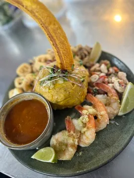 Cafe Con Leche — Puerto Rican restaurant in Wappingers Falls