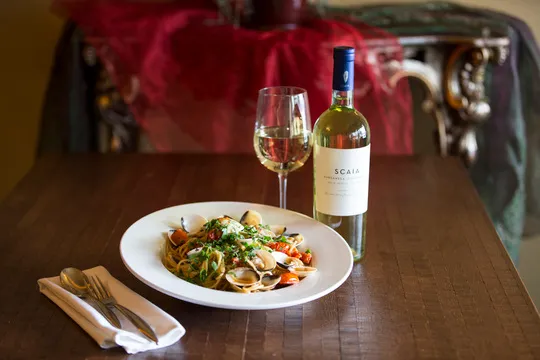 Cafe Dodici — International restaurant in Iowa City