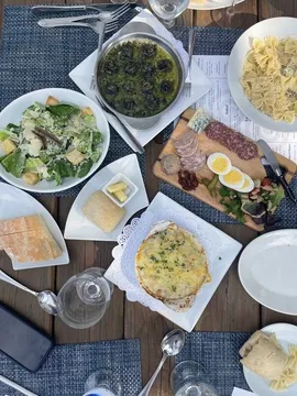 Cafe Triskele — French restaurant in Lee