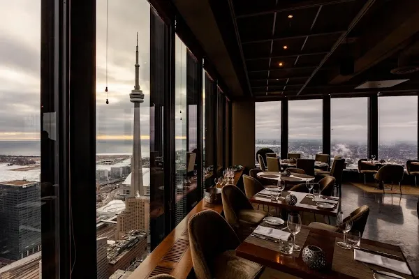 Canoe Restaurant and Bar — Canadian restaurant in Toronto