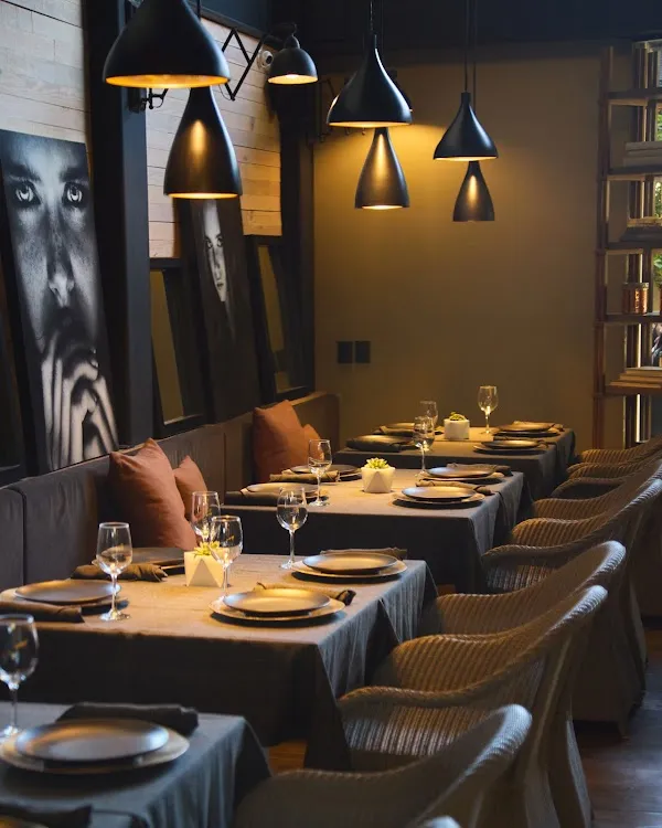 Carolo Bosques — Fusion restaurant in Ciudad de México