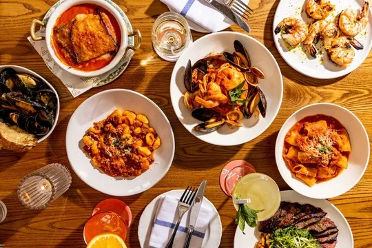 Casa Me — Italian restaurant in Westport