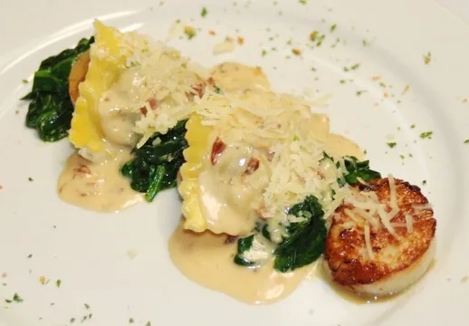 Catch 22 — Seafood restaurant in Hilton Head Island