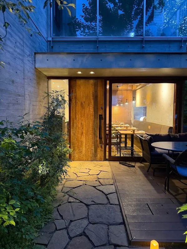 Celaravird — Innovative, Fusion restaurant in Tokyo