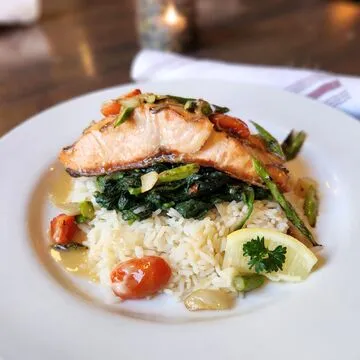 Chesapeake Tavern — Seafood restaurant in Morristown