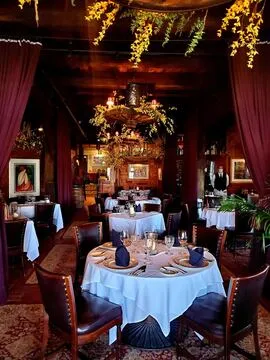 Chez François — French restaurant in Cleveland